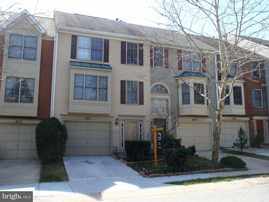French, country kitchen w/island, decorative back splash, microwave, stove, pantry & lots of cabinets, separate laundry rm, hardwood in Dr, LR w/fireplace . MBR with vaulted ceilings and walk in closet w/built ins, Lower level rec. rm with gas FP,California closet in one bedr0om Master bath w/luxury soaking & sep shower. Large deck and fenced private patio. One car garage with storage.