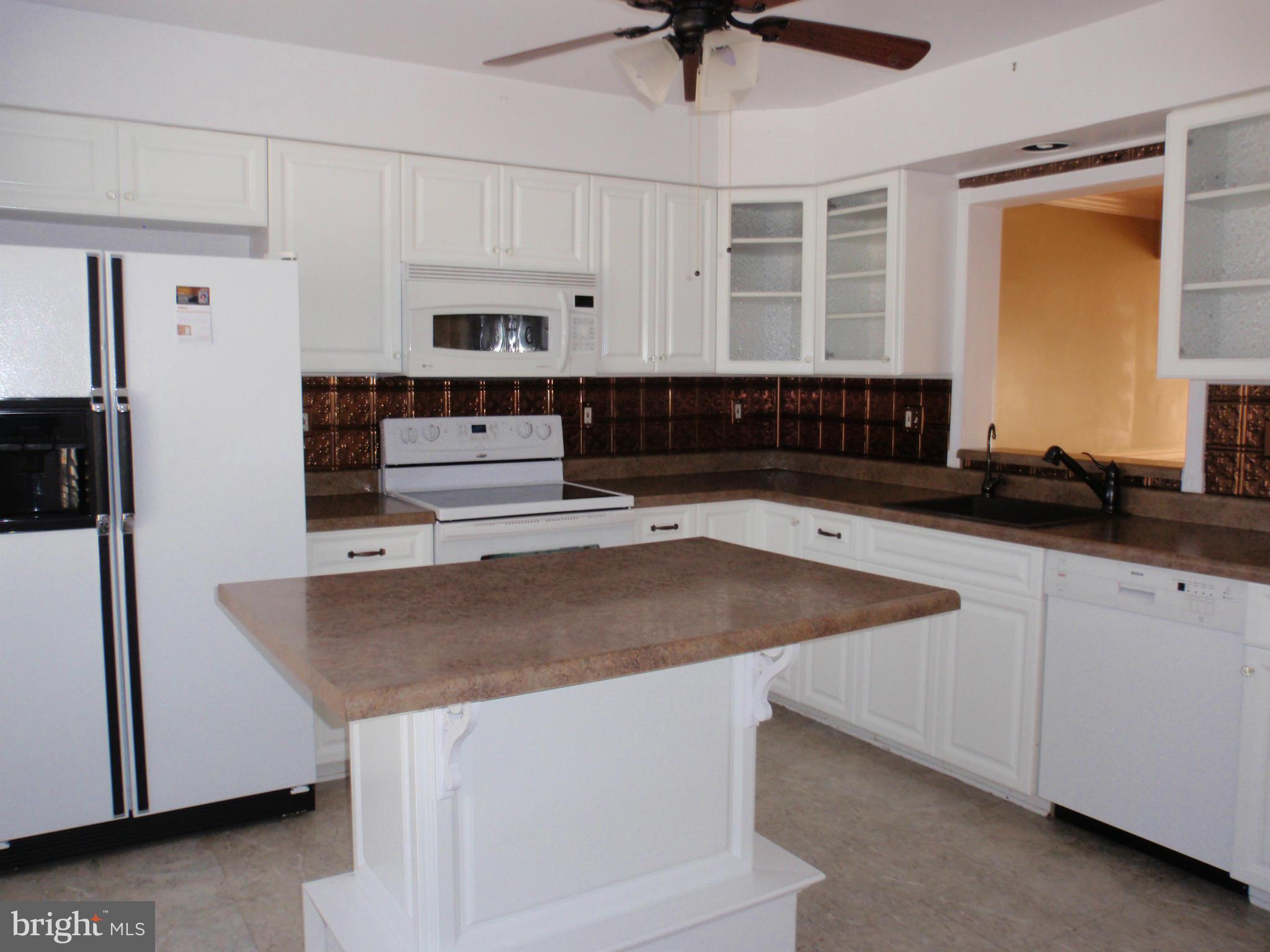 RUSSETT - Residential Lease