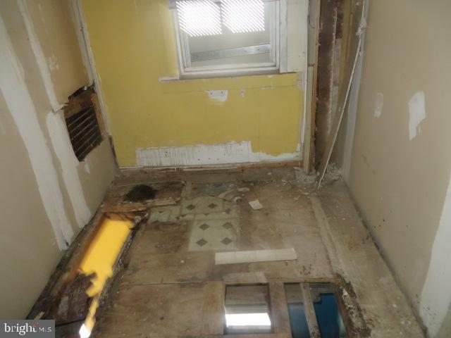 WEST KENSINGTON - Residential