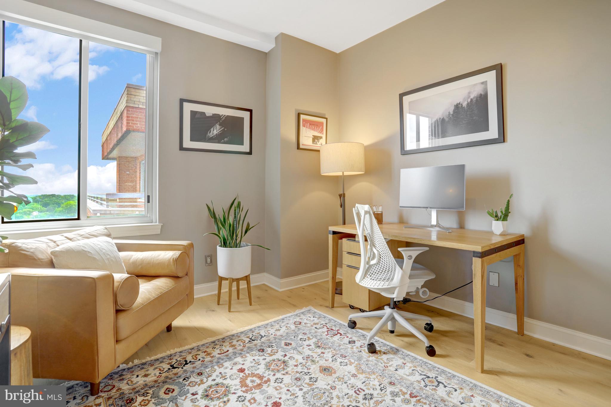 CLARENDON - Residential