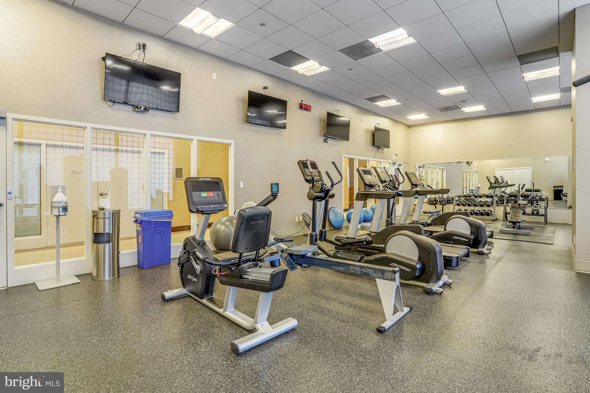 CLARENDON - Residential