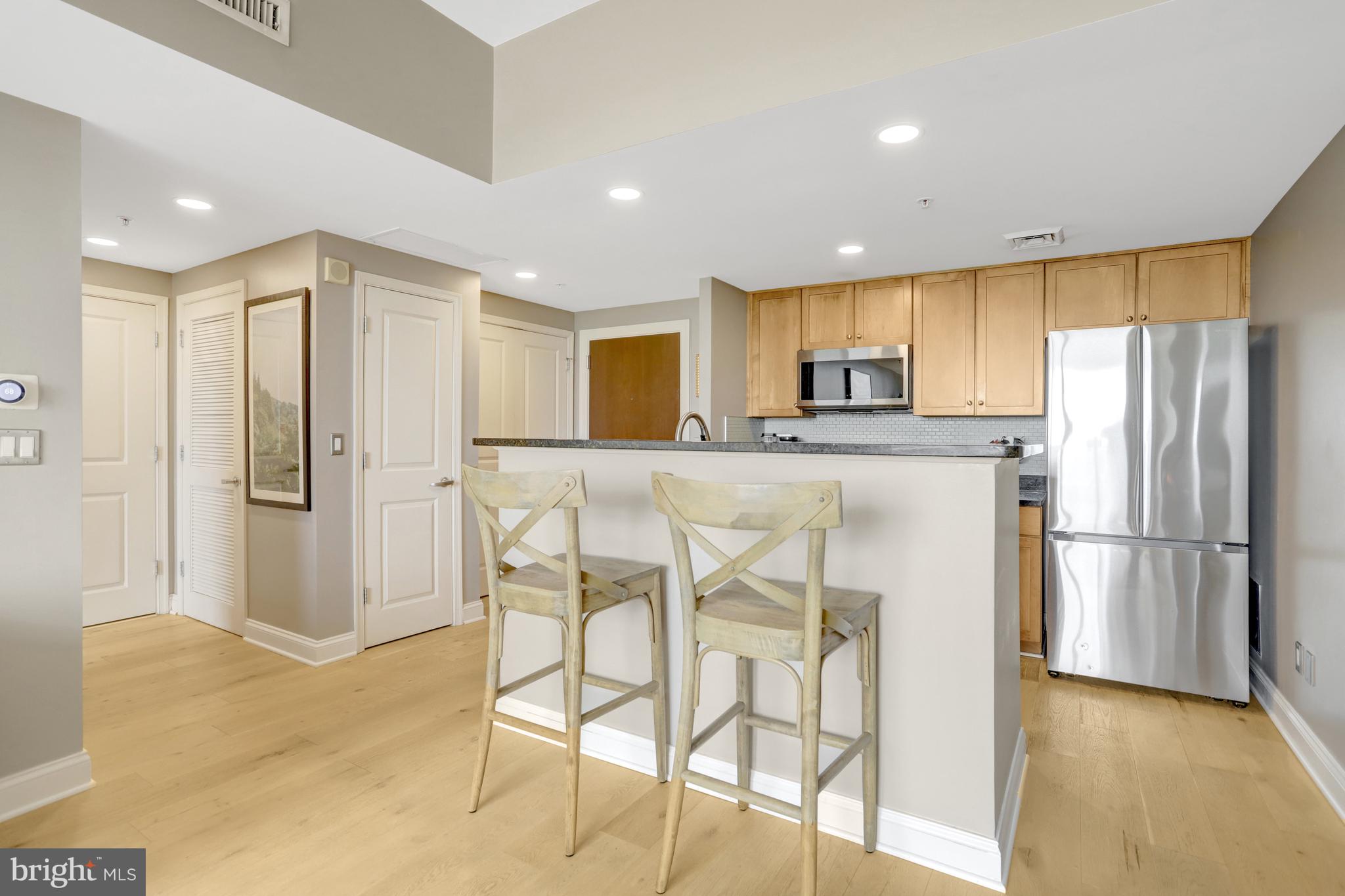 CLARENDON - Residential