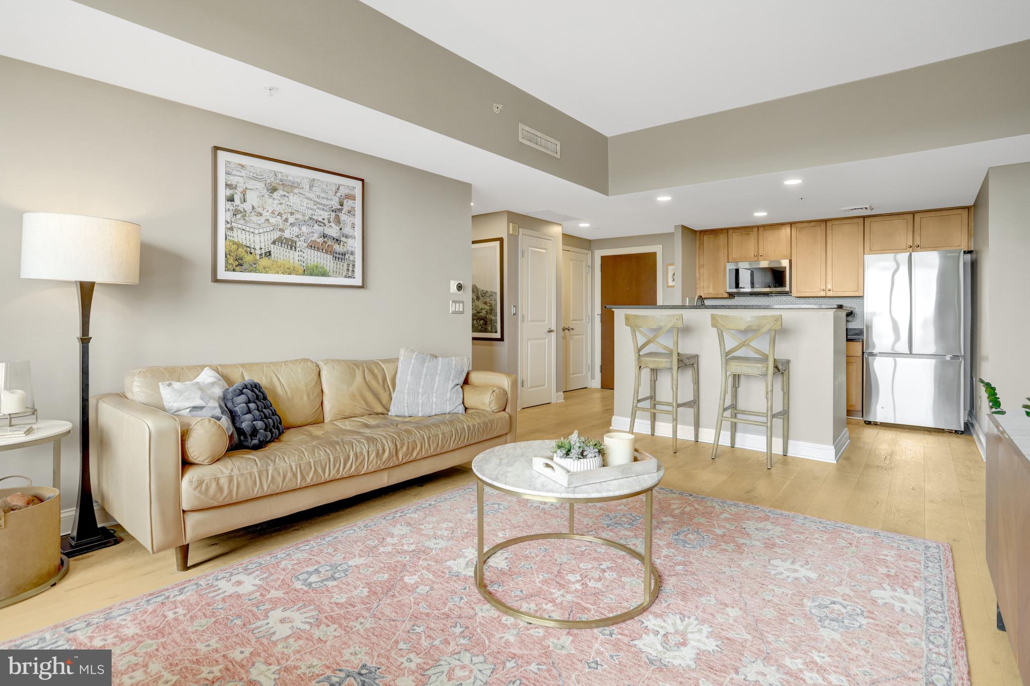 CLARENDON - Residential