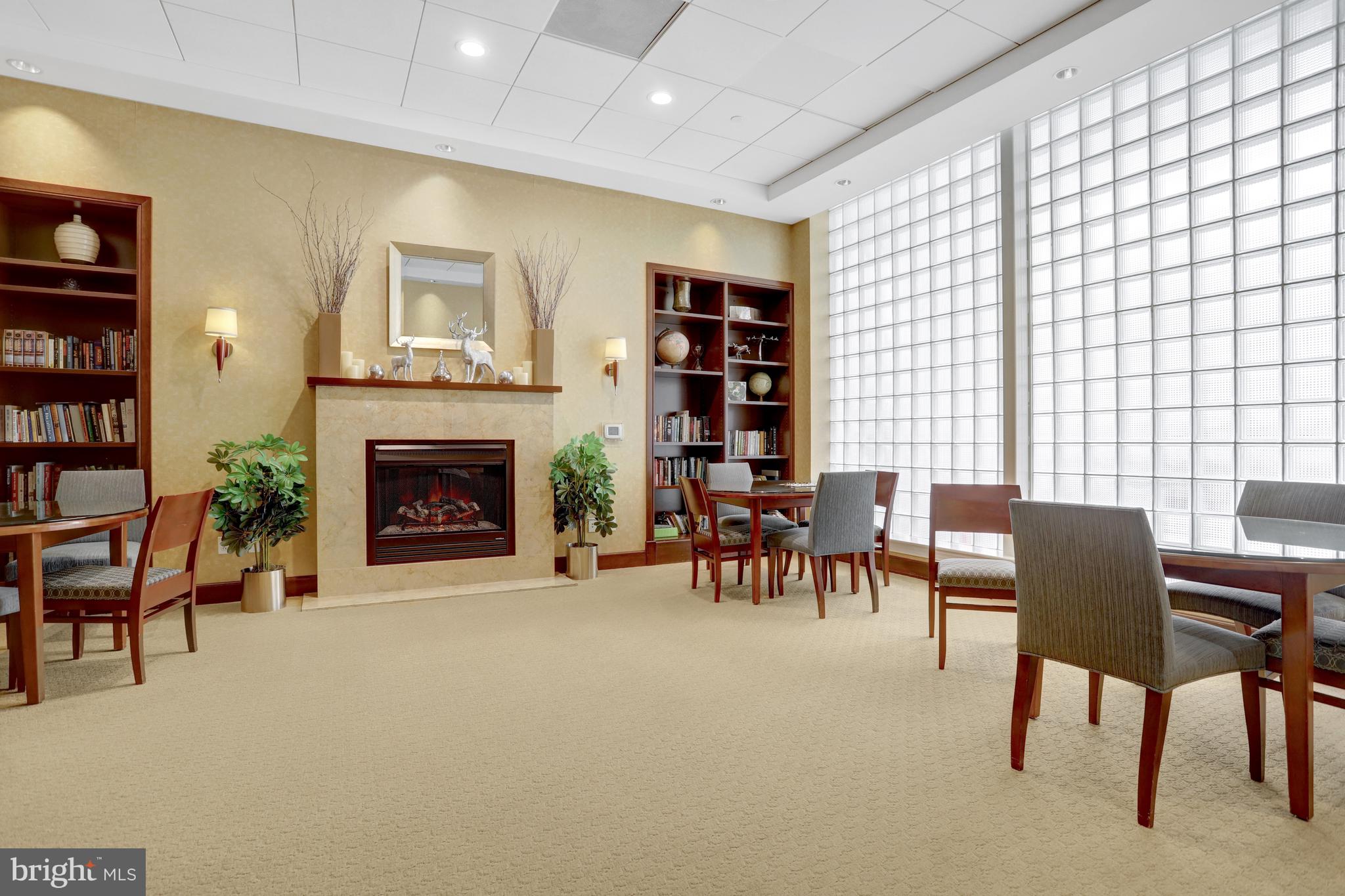 CLARENDON - Residential