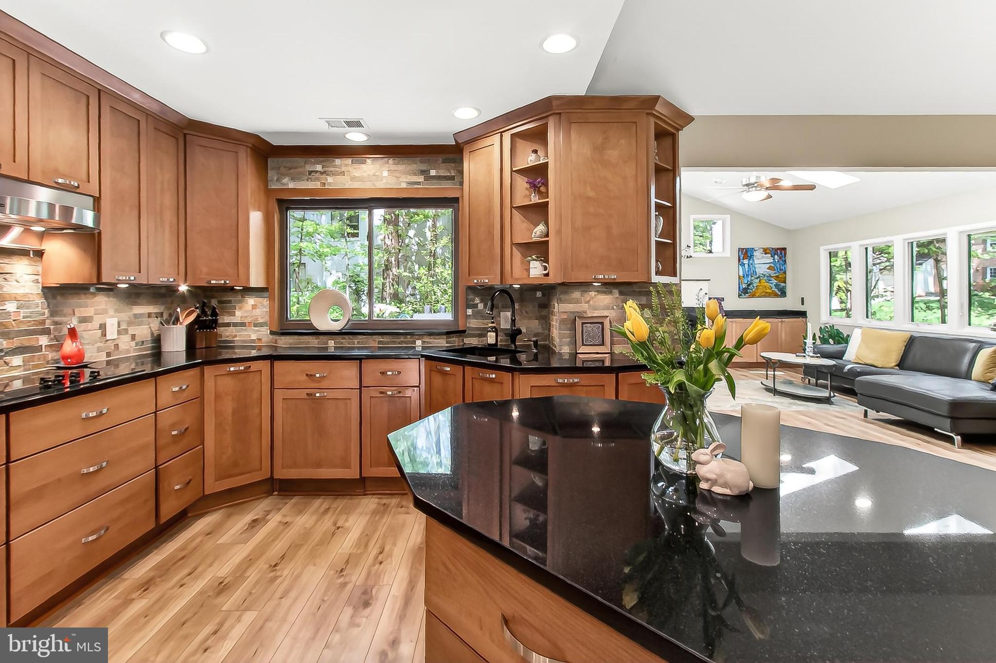 RESTON - Residential