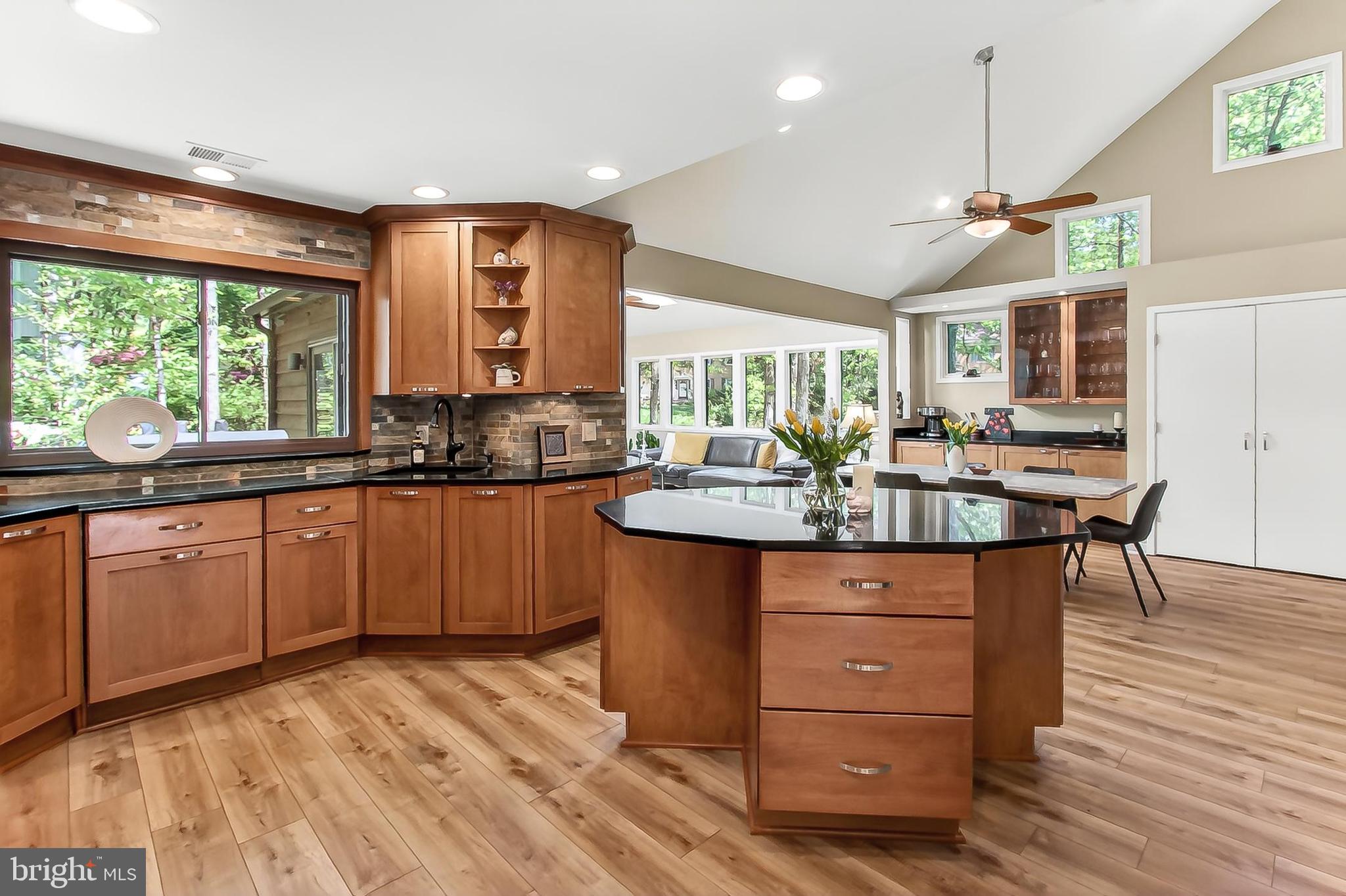 RESTON - Residential