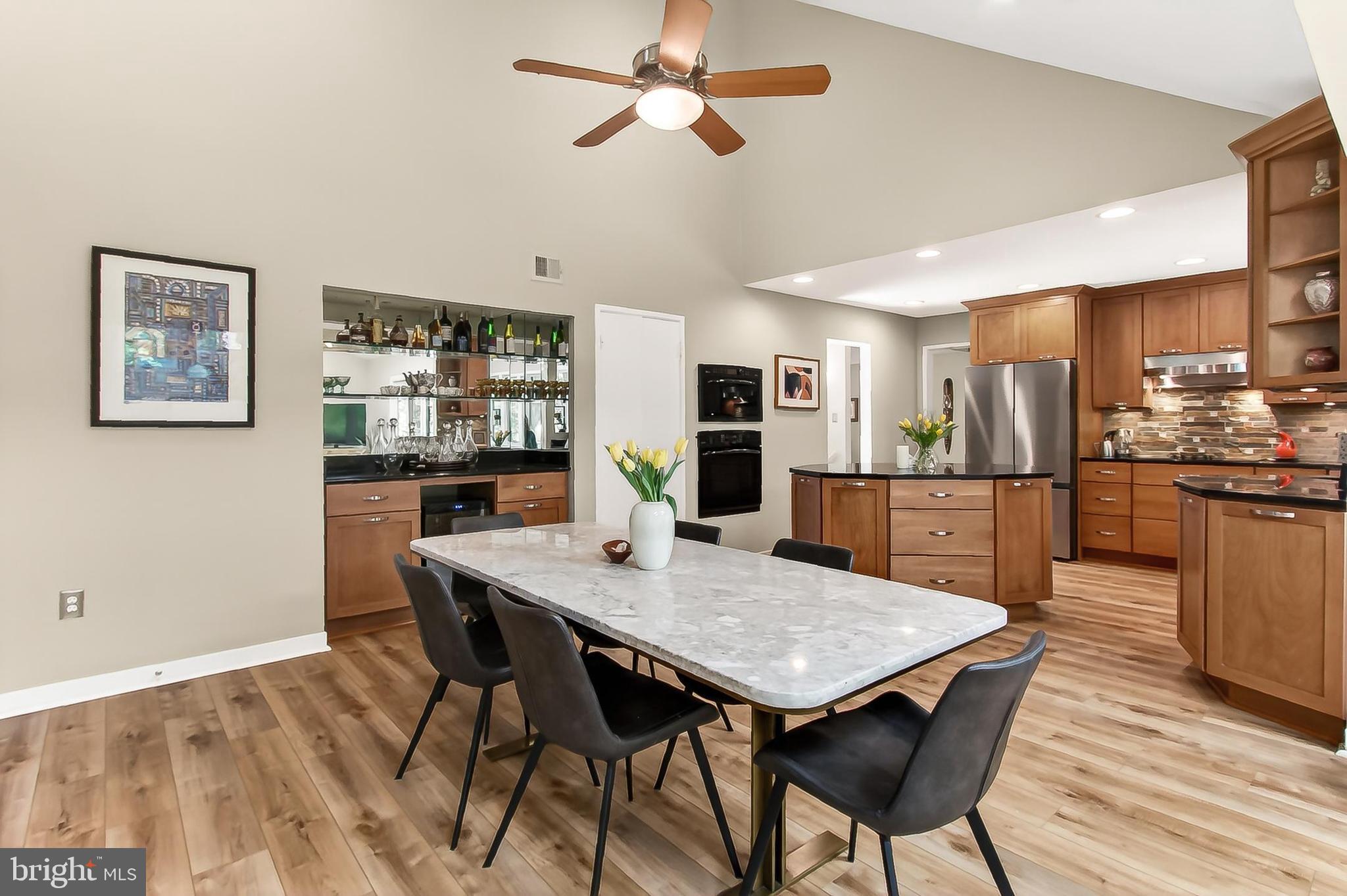 RESTON - Residential