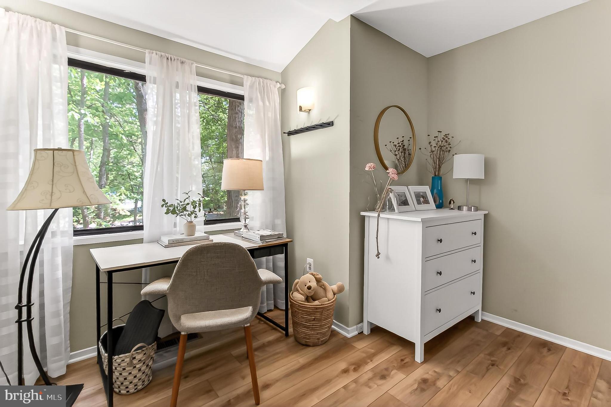 RESTON - Residential