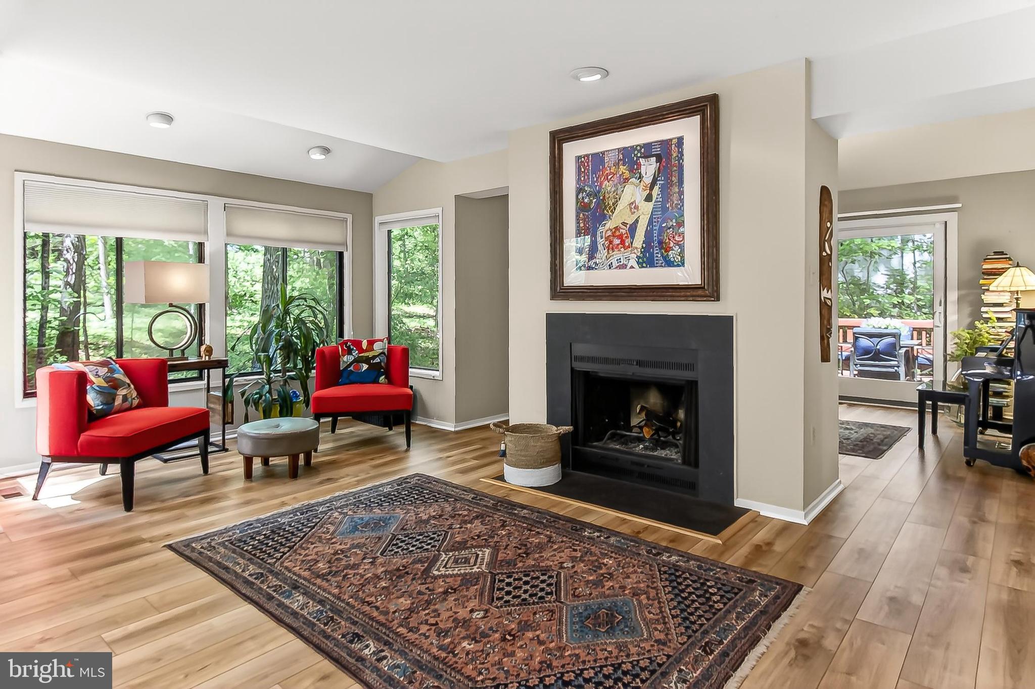 RESTON - Residential