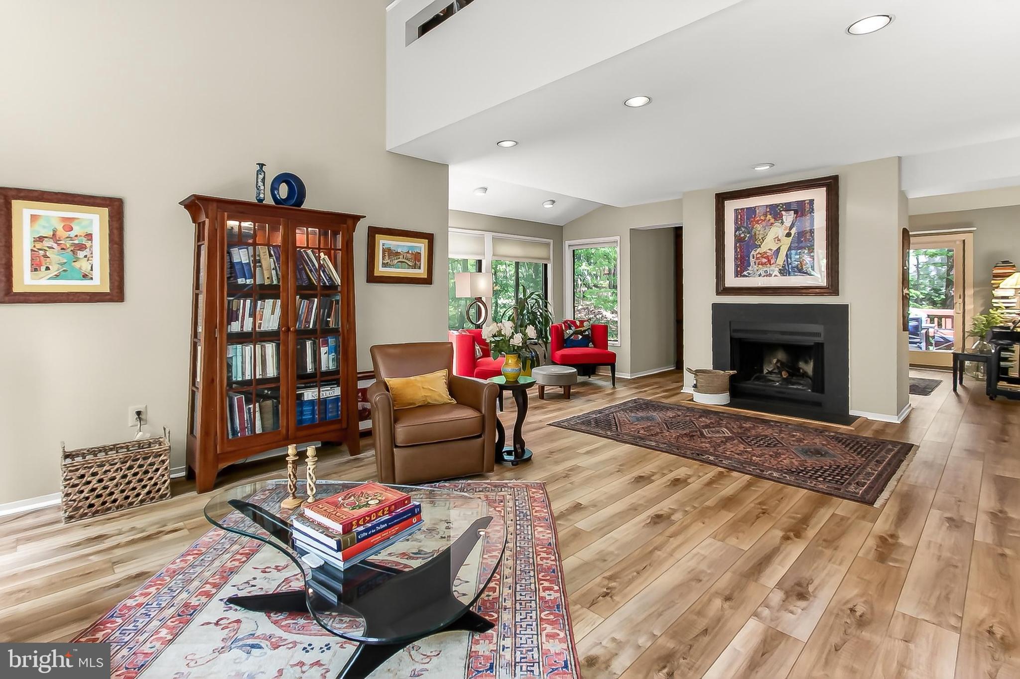 RESTON - Residential