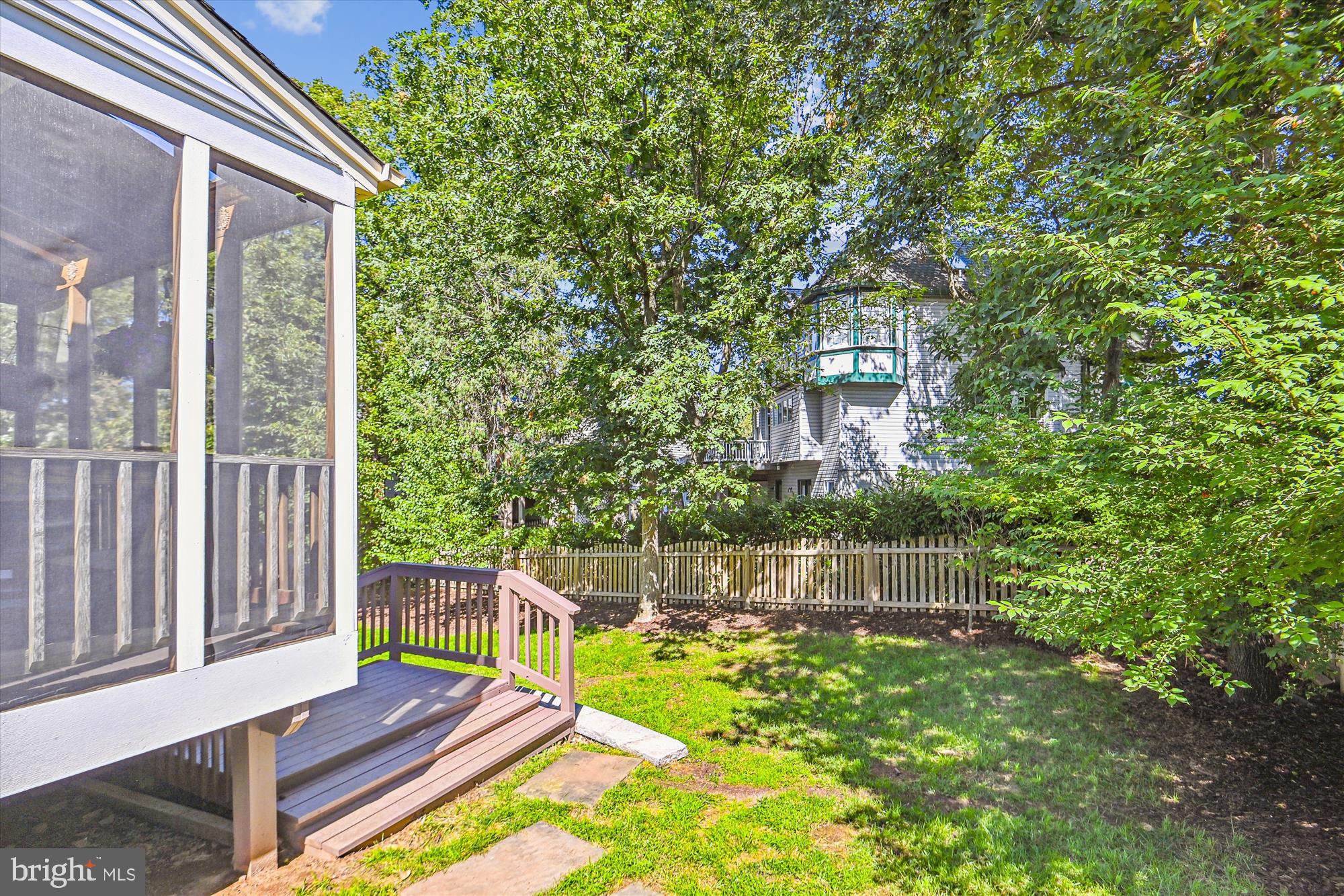 ASHBURN FARM - Residential