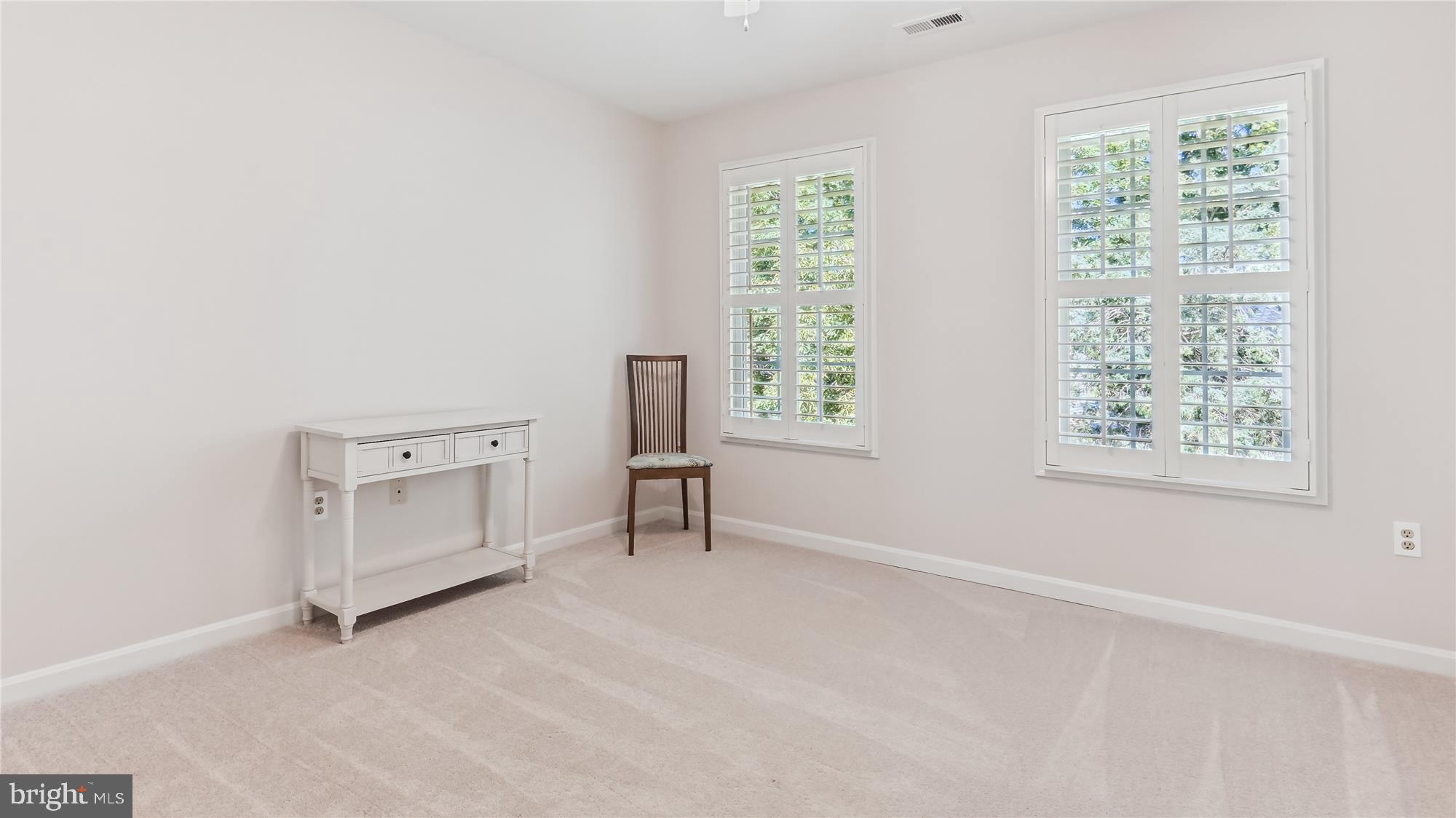 ASHBURN FARM - Residential