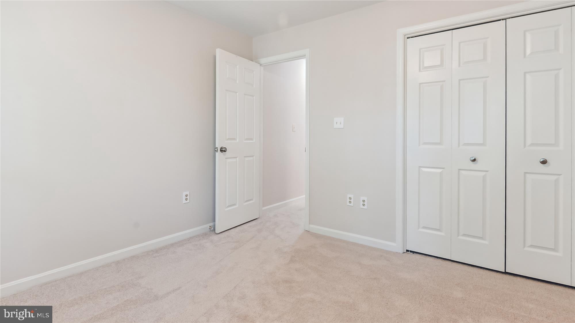 ASHBURN FARM - Residential