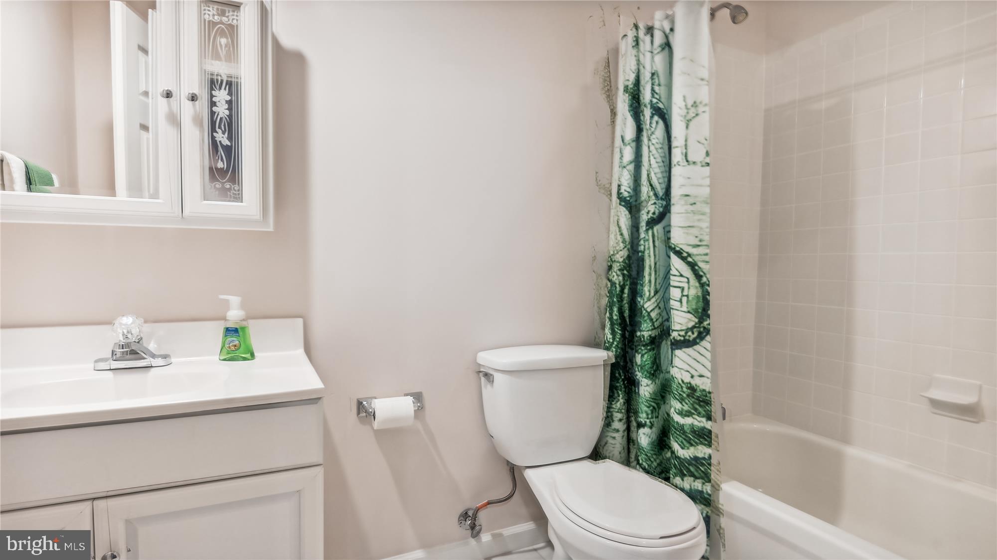 ASHBURN FARM - Residential