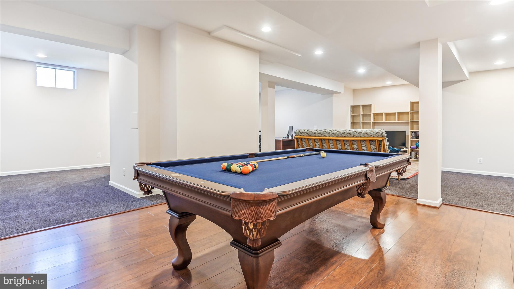 ASHBURN FARM - Residential