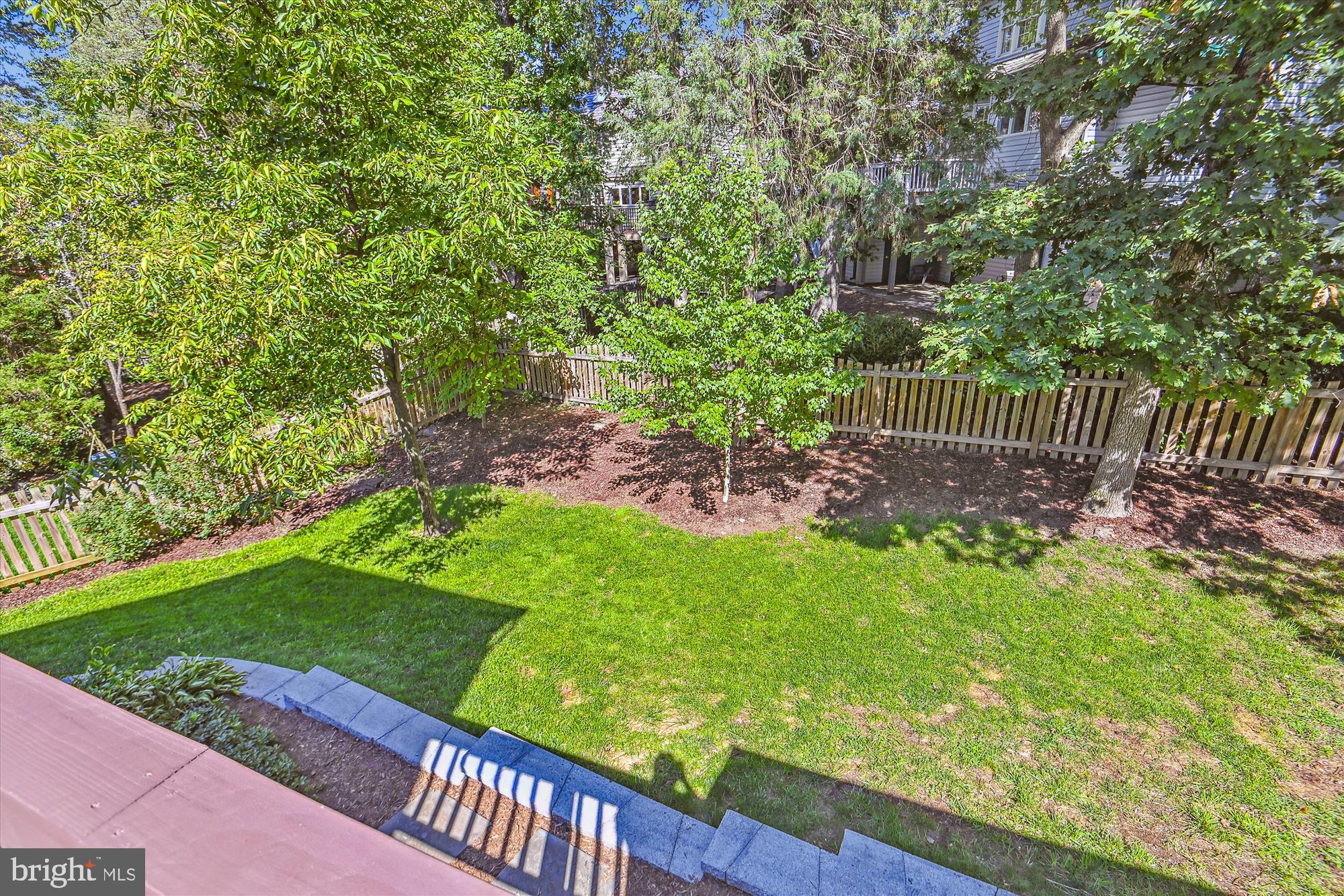 ASHBURN FARM - Residential