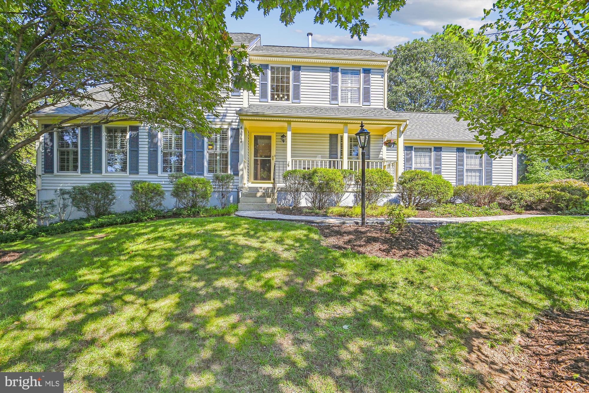 ASHBURN FARM - Residential