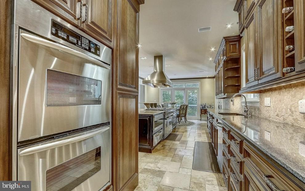 RIVERS EDGE - Residential Lease