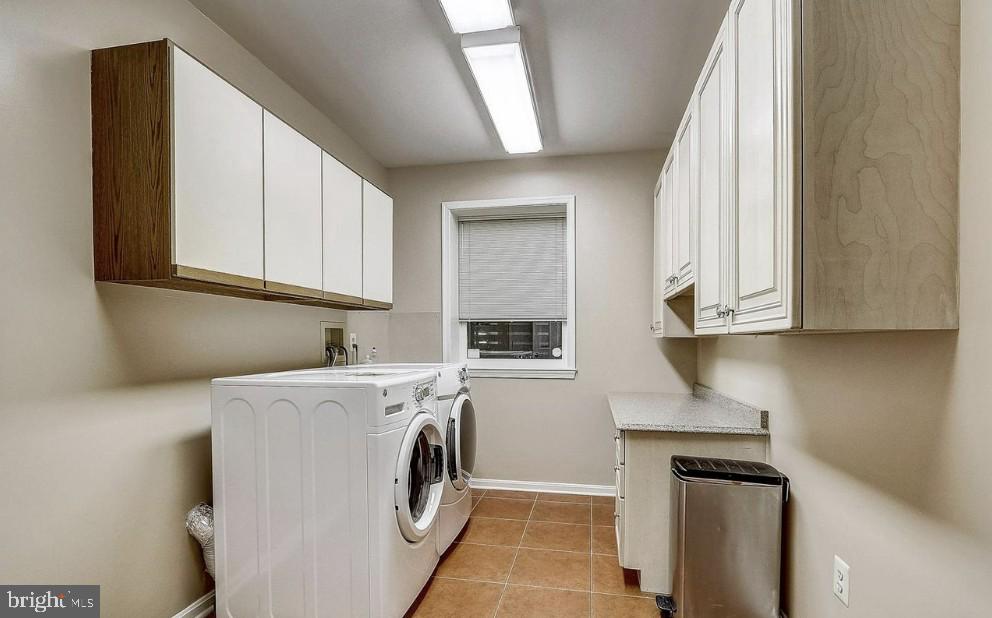 RIVERS EDGE - Residential Lease