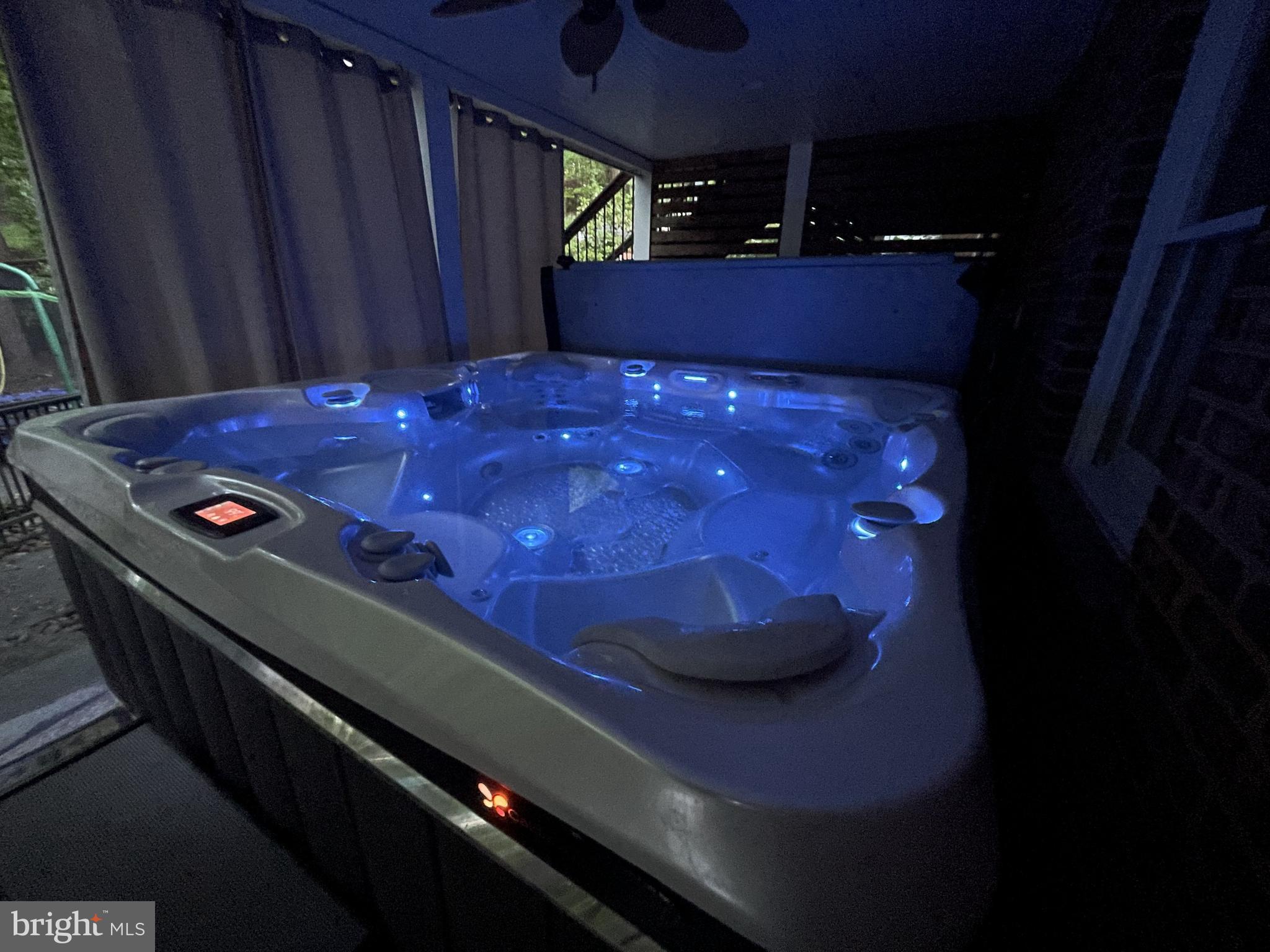 RIVERS EDGE - Residential Lease