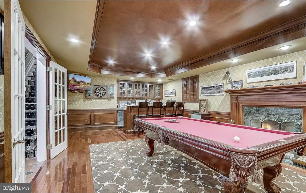 RIVERS EDGE - Residential Lease