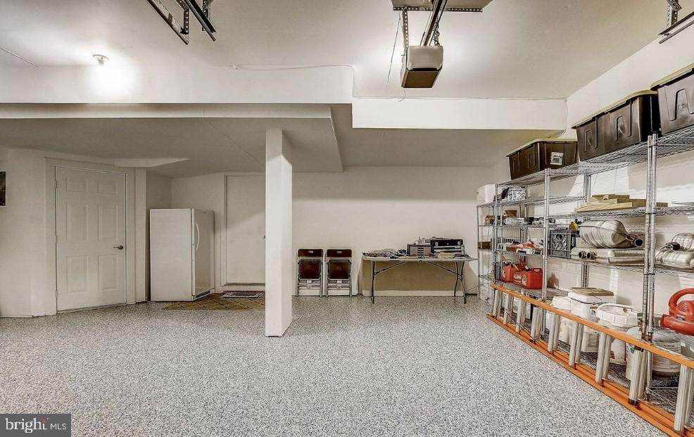 RIVERS EDGE - Residential Lease