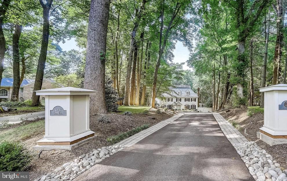 RIVERS EDGE - Residential Lease