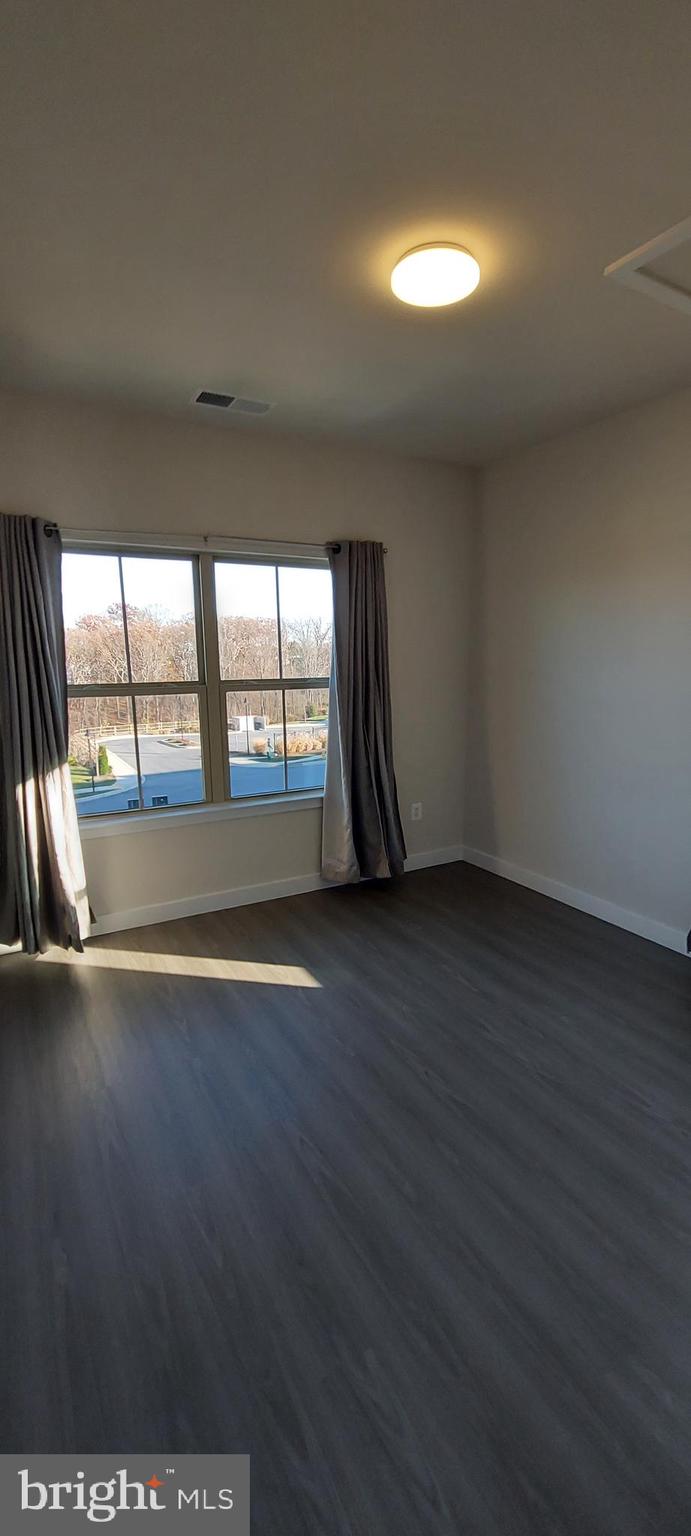 LAKE LINGANORE EAGLEHEAD - Residential Lease