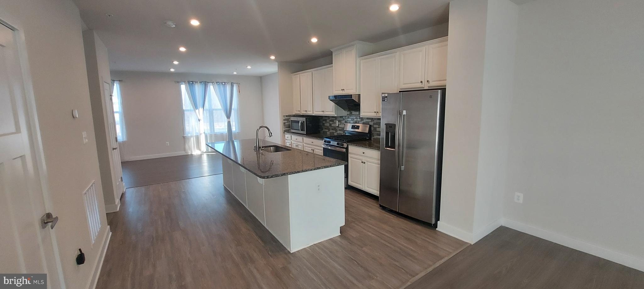 LAKE LINGANORE EAGLEHEAD - Residential Lease