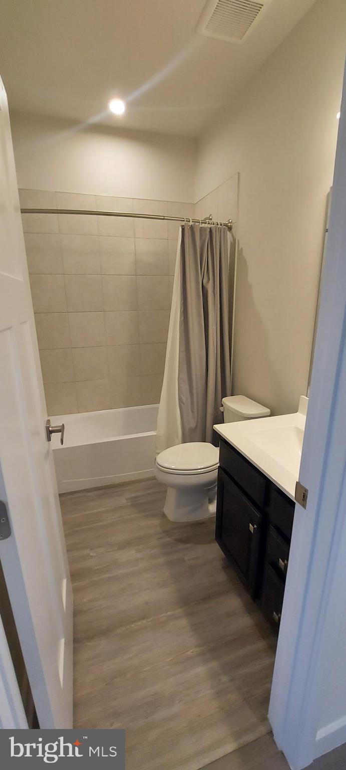 LAKE LINGANORE EAGLEHEAD - Residential Lease