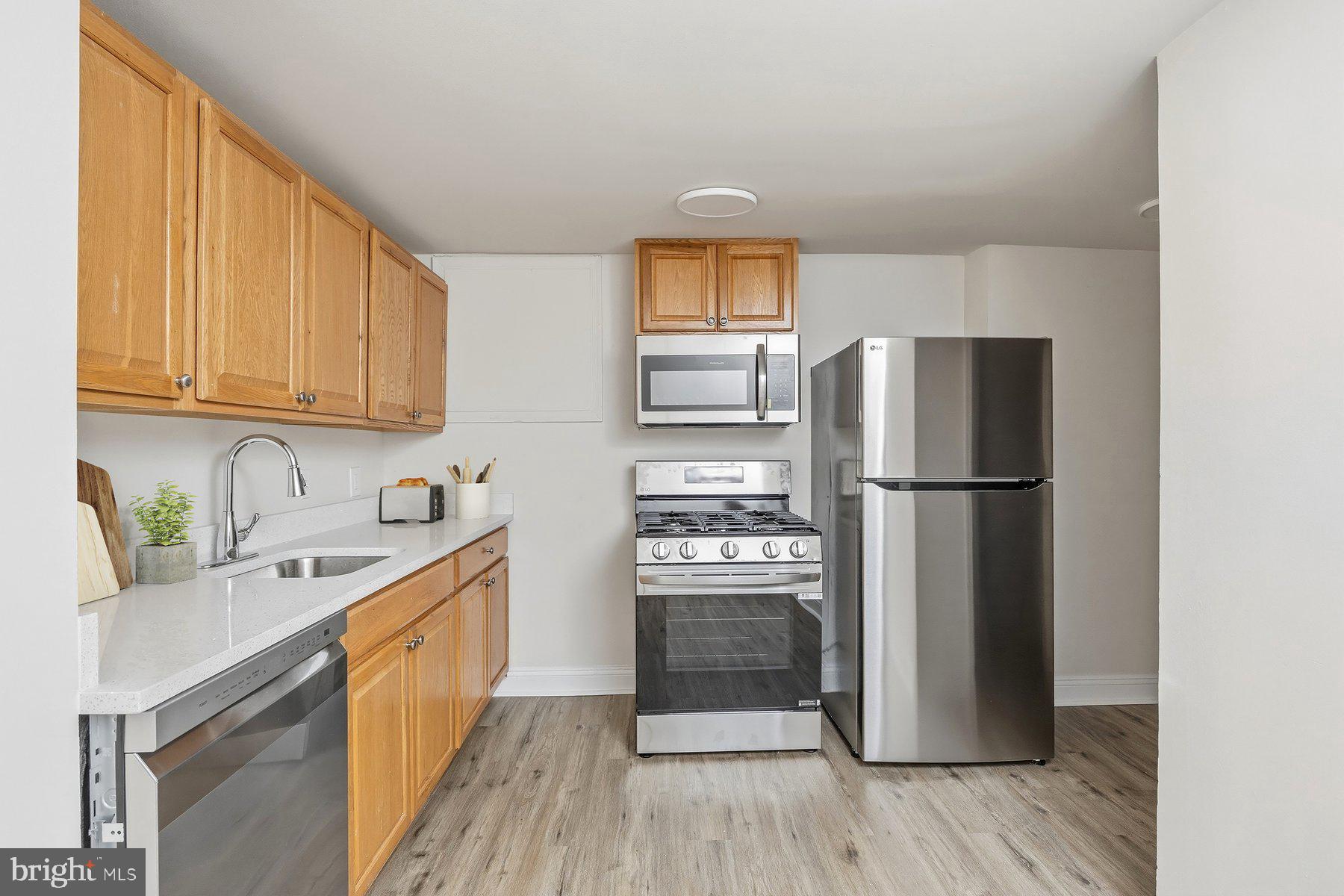 MCELDERRY PARK - Residential Income