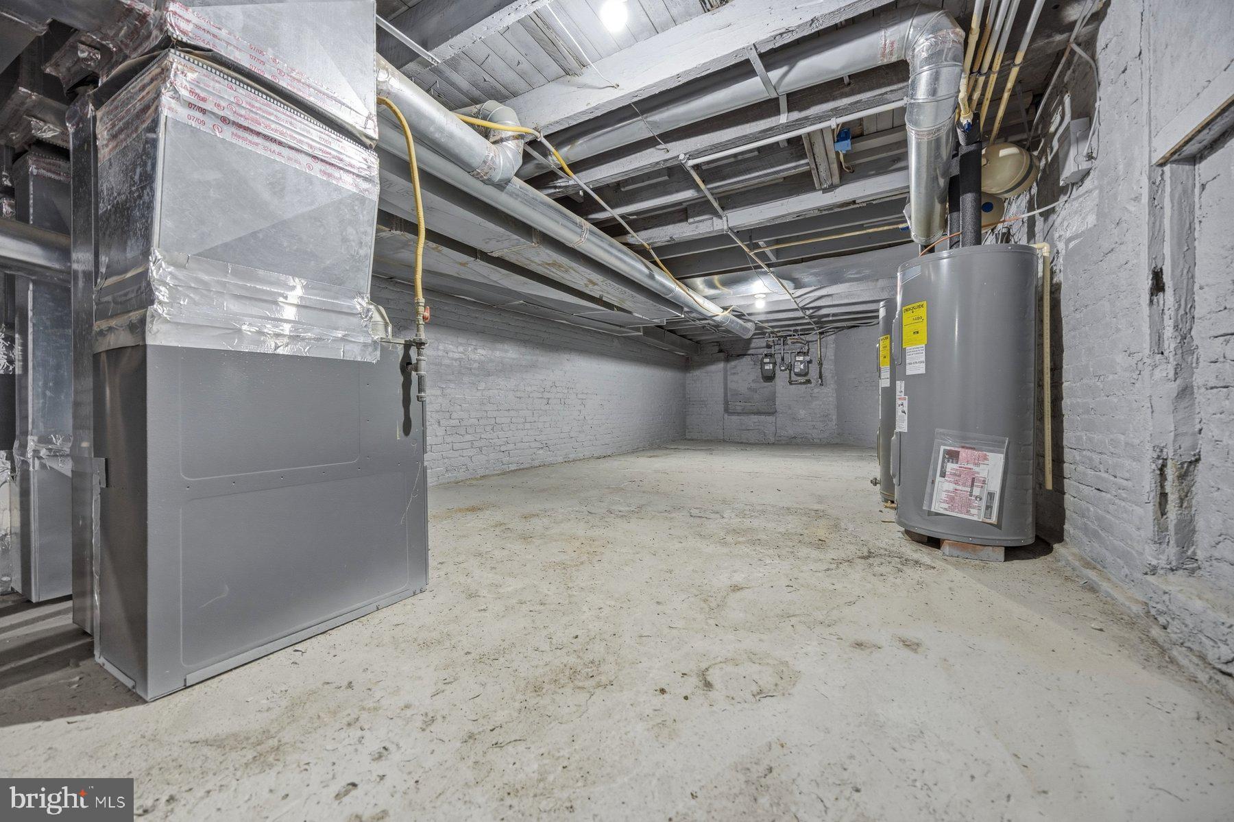 MCELDERRY PARK - Residential Income