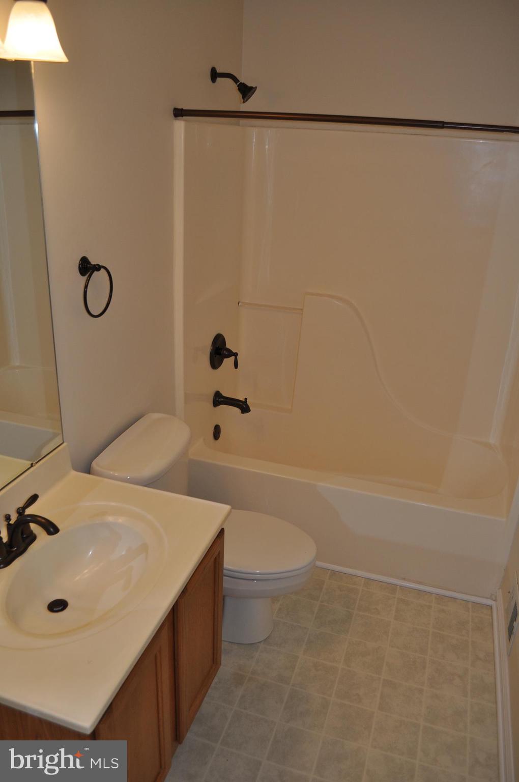 WESTLAKE - Residential Lease