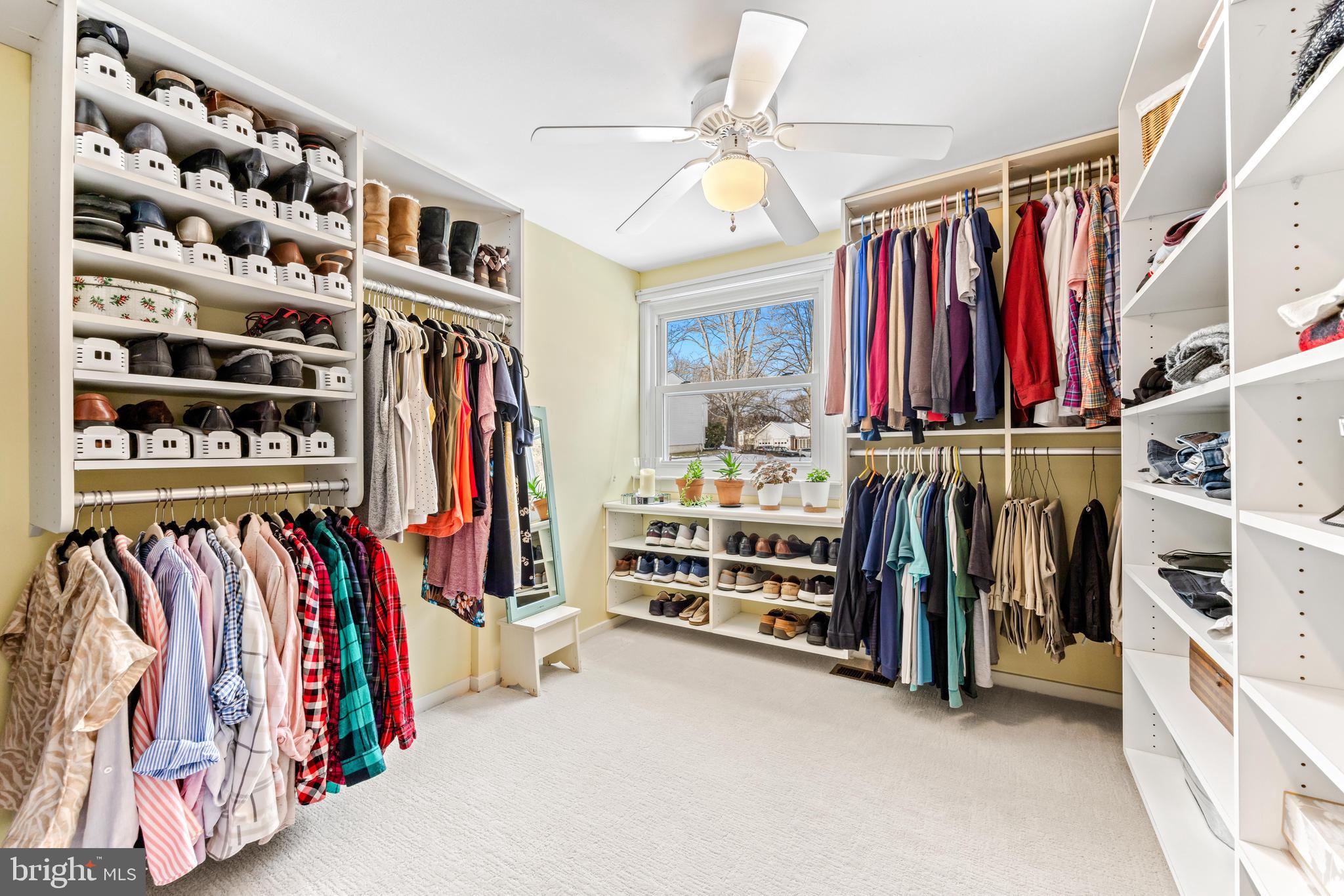 VILLAGE OF LONG REACH - Residential