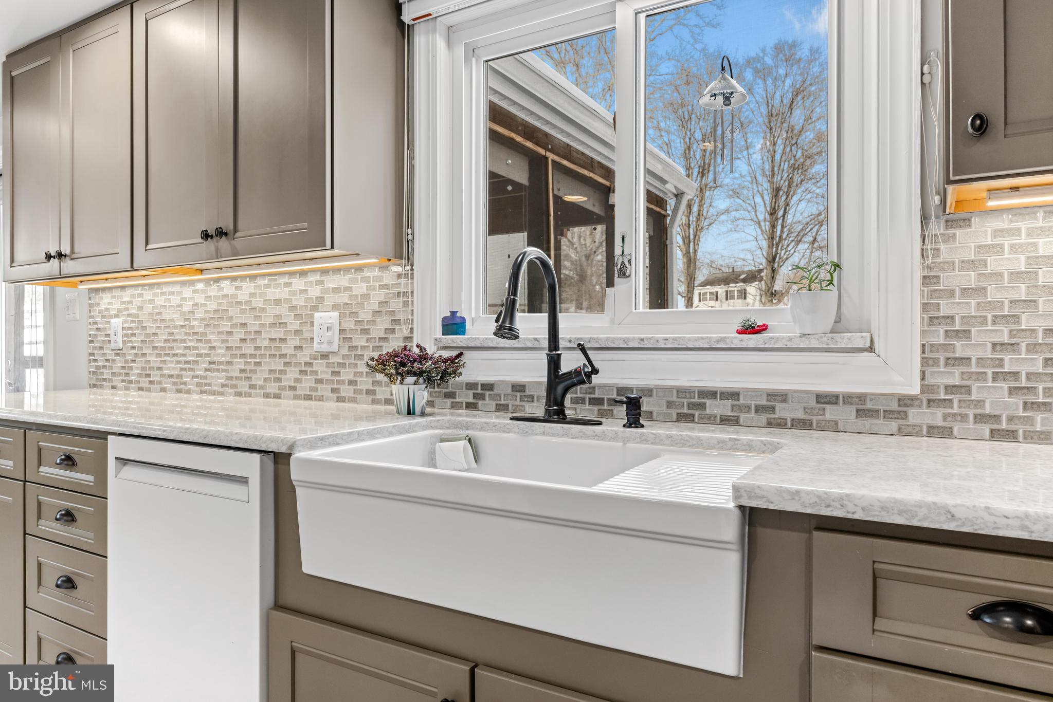 VILLAGE OF LONG REACH - Residential