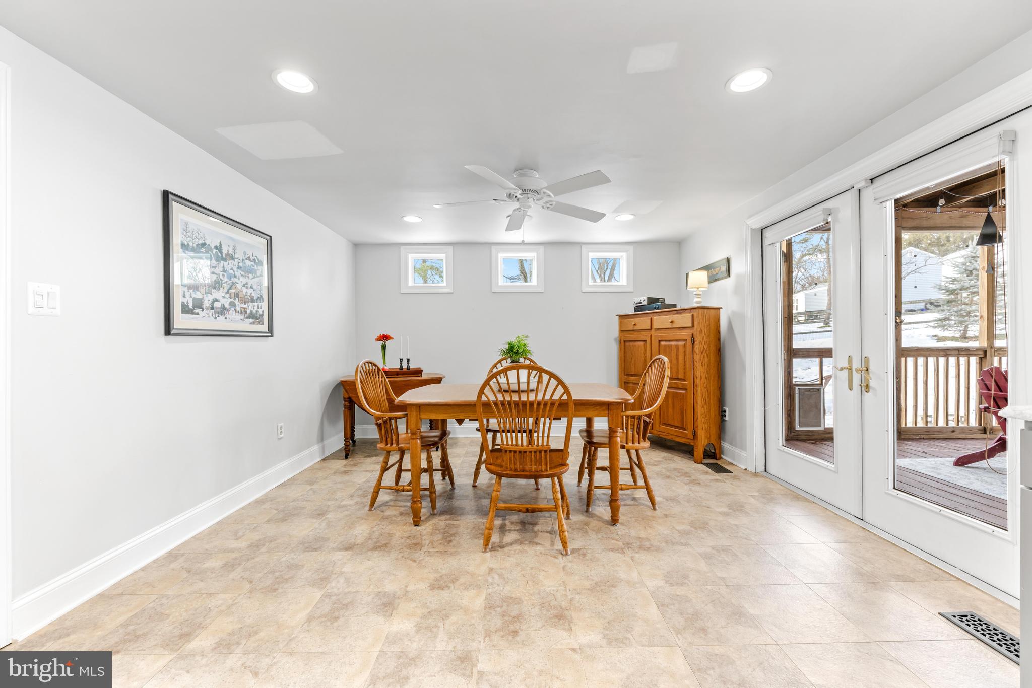 VILLAGE OF LONG REACH - Residential