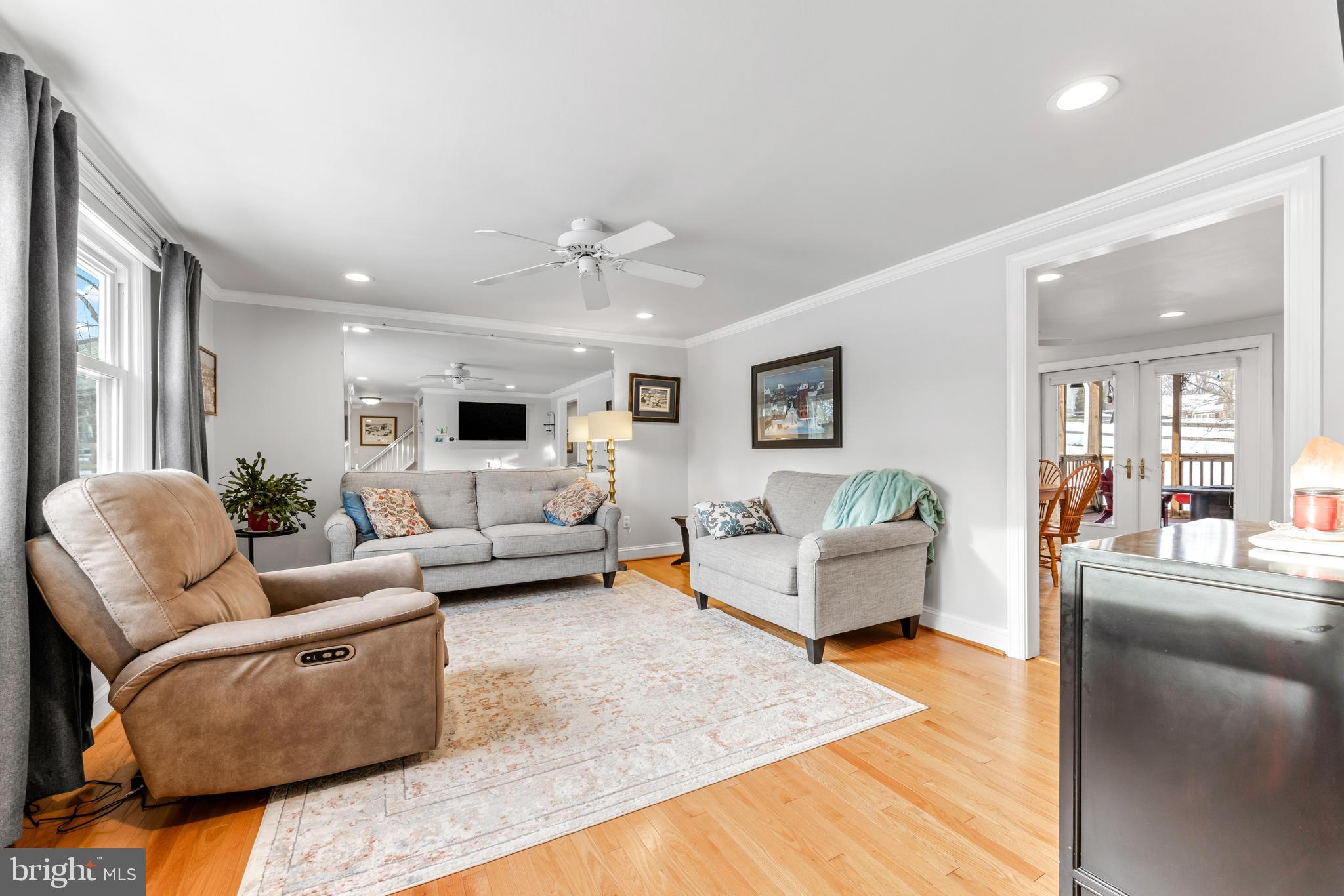 VILLAGE OF LONG REACH - Residential