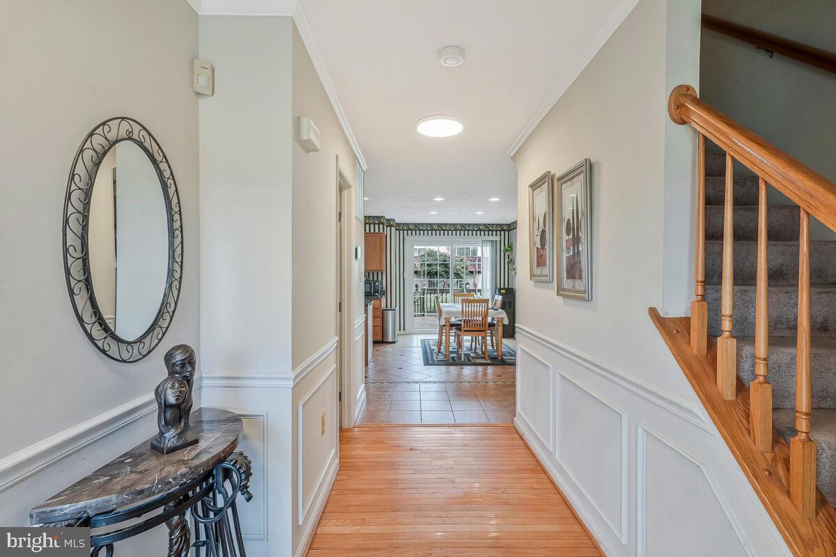 6000 SELLNER LANE