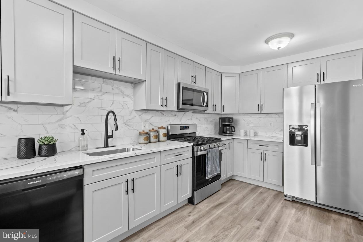 MODENA PARK - Residential