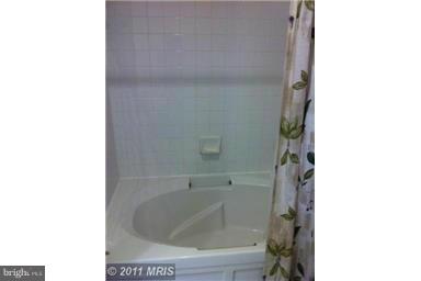 PINEY ORCHARD - Residential Lease