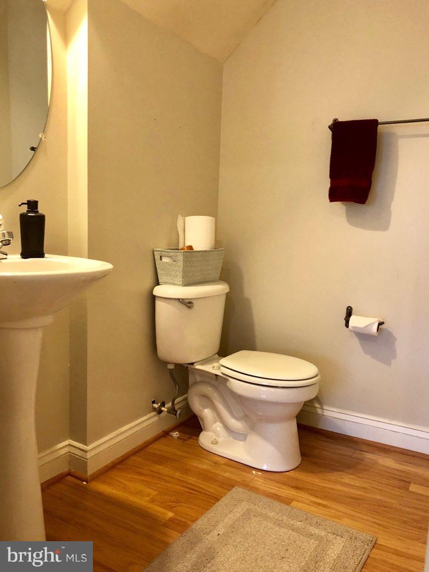 PINEY ORCHARD - Residential Lease