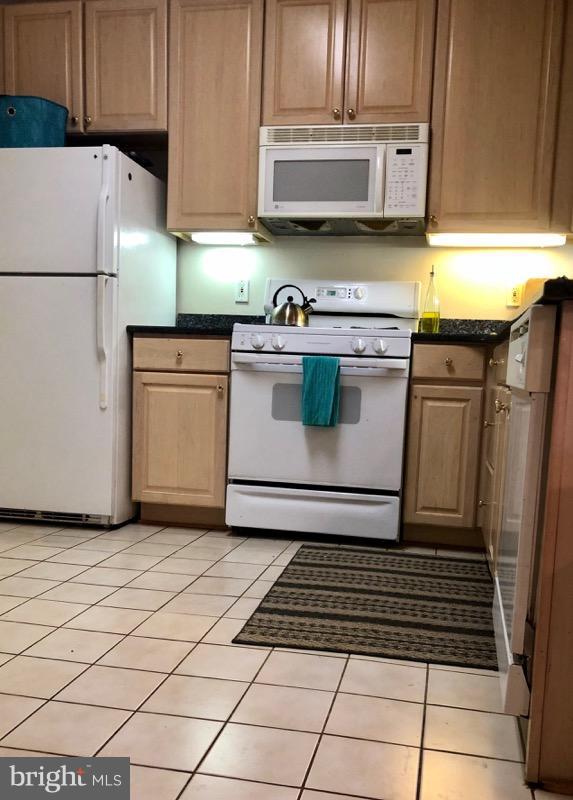 PINEY ORCHARD - Residential Lease