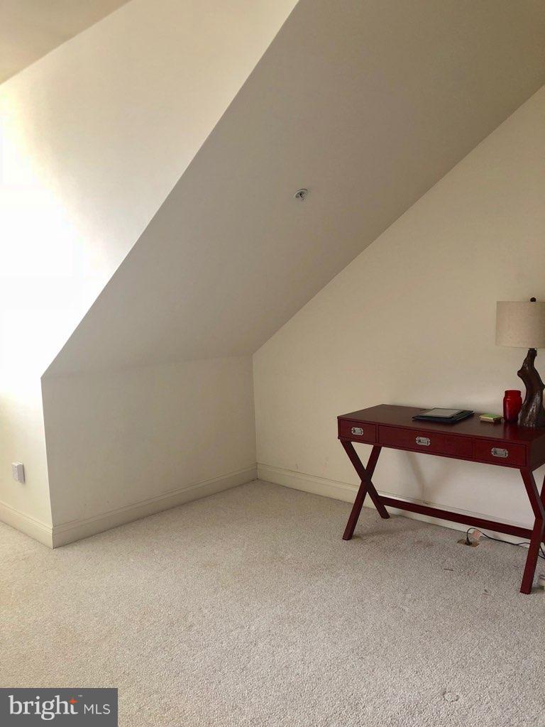 PINEY ORCHARD - Residential Lease