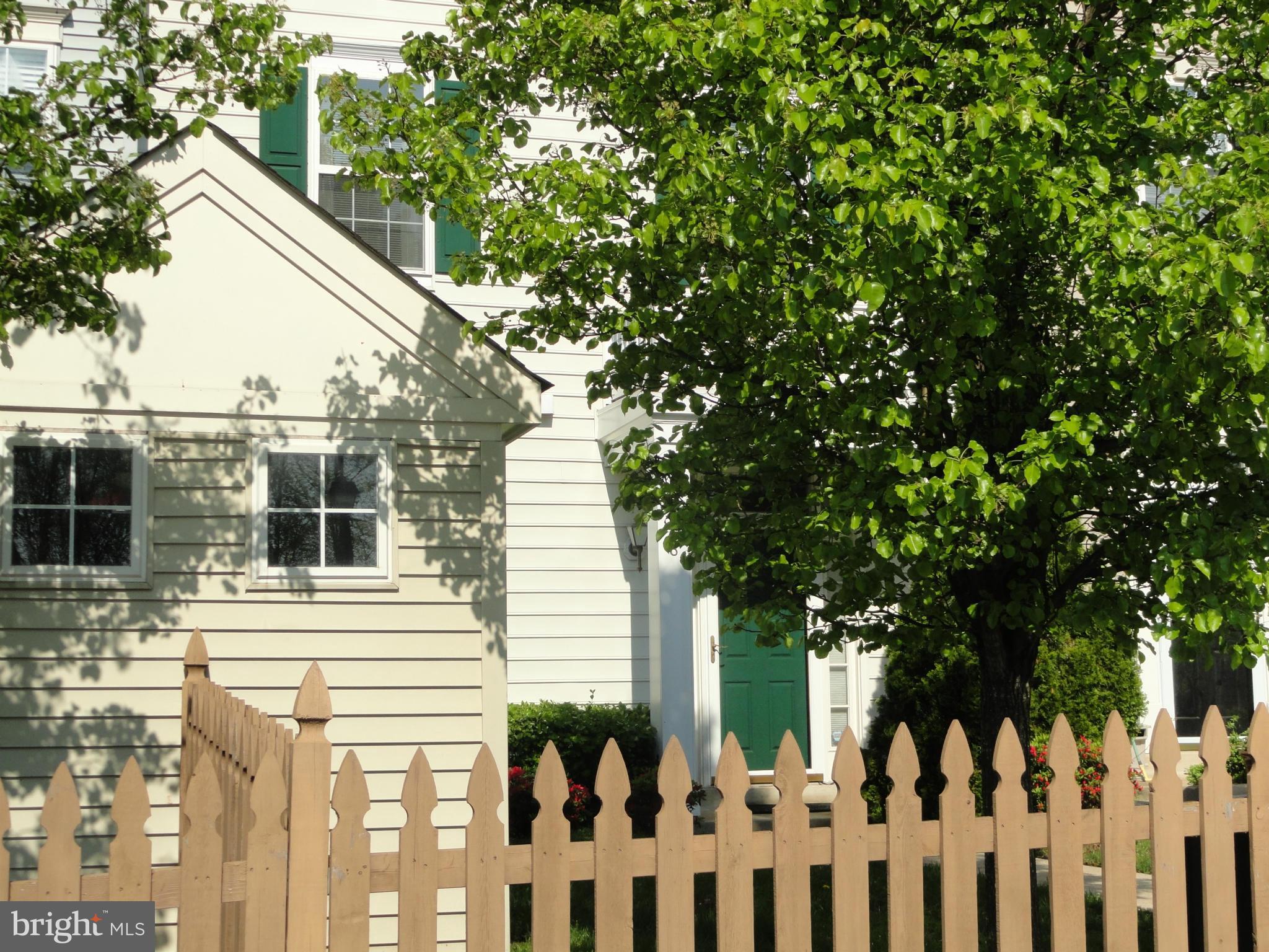 PINEY ORCHARD - Residential Lease