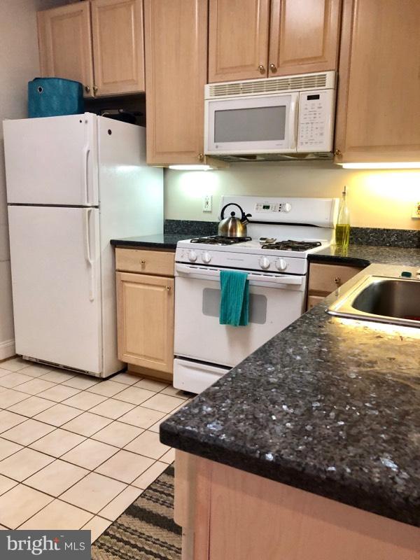 PINEY ORCHARD - Residential Lease