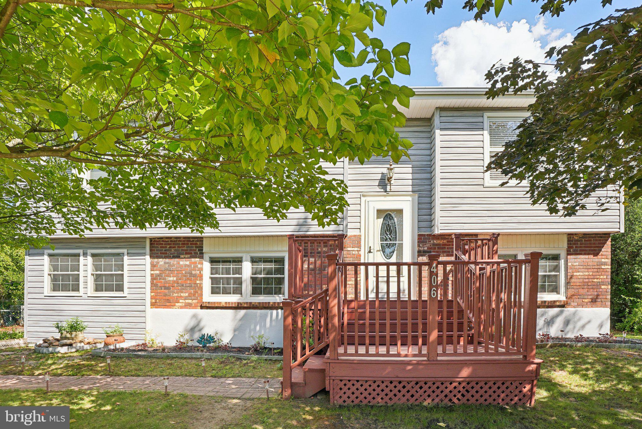 406 CHEROKEE DRIVE