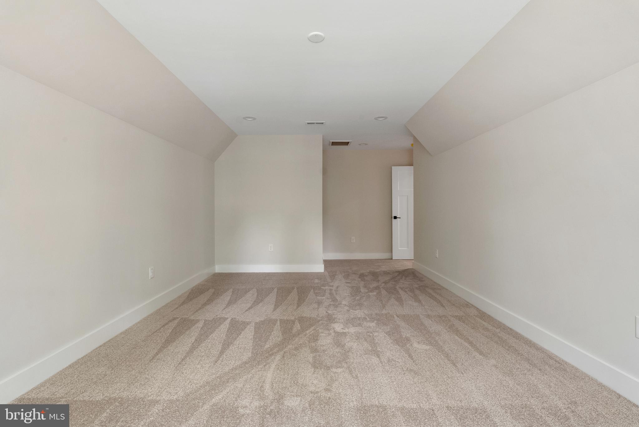 NOAHS LANDING - Residential