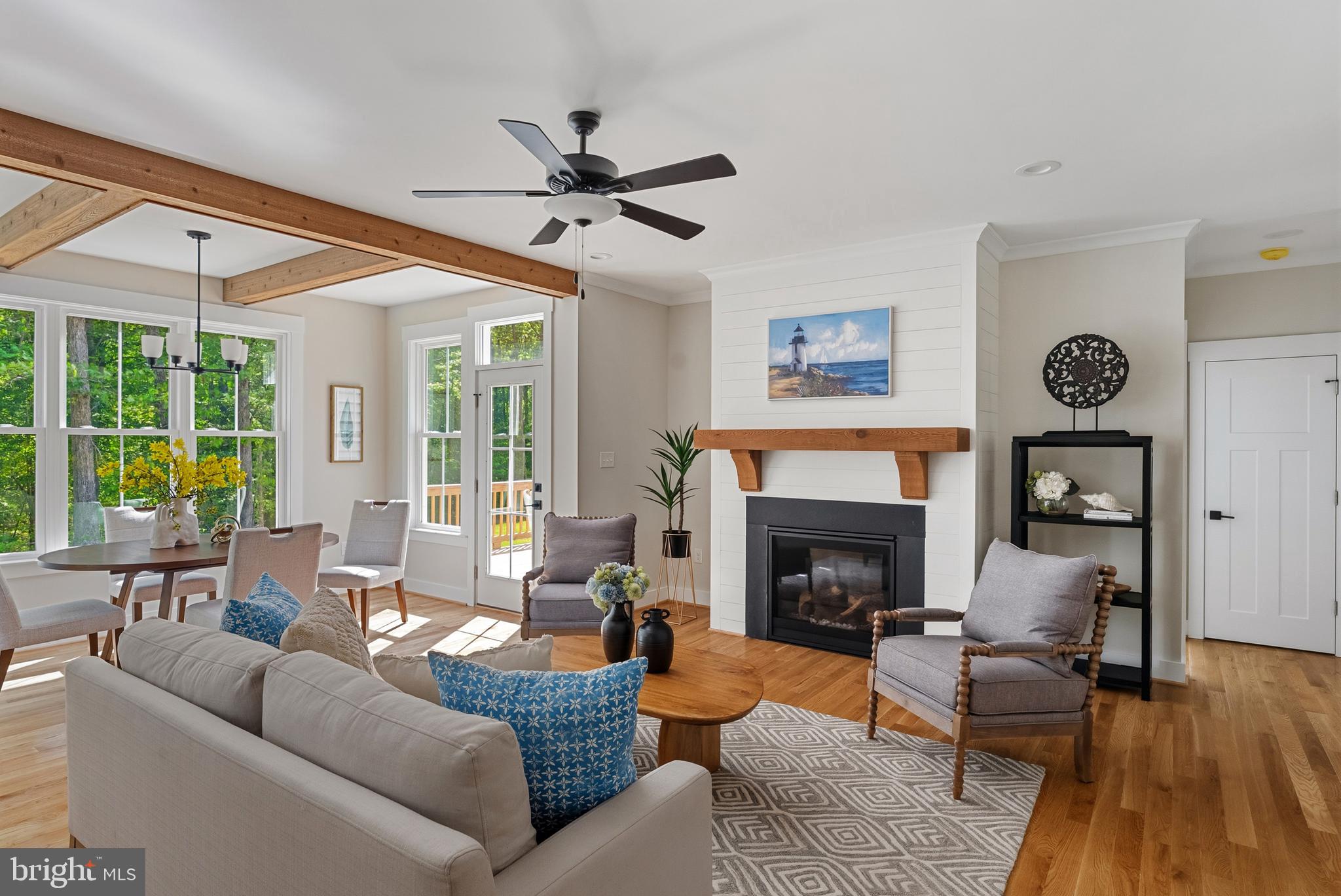 NOAHS LANDING - Residential