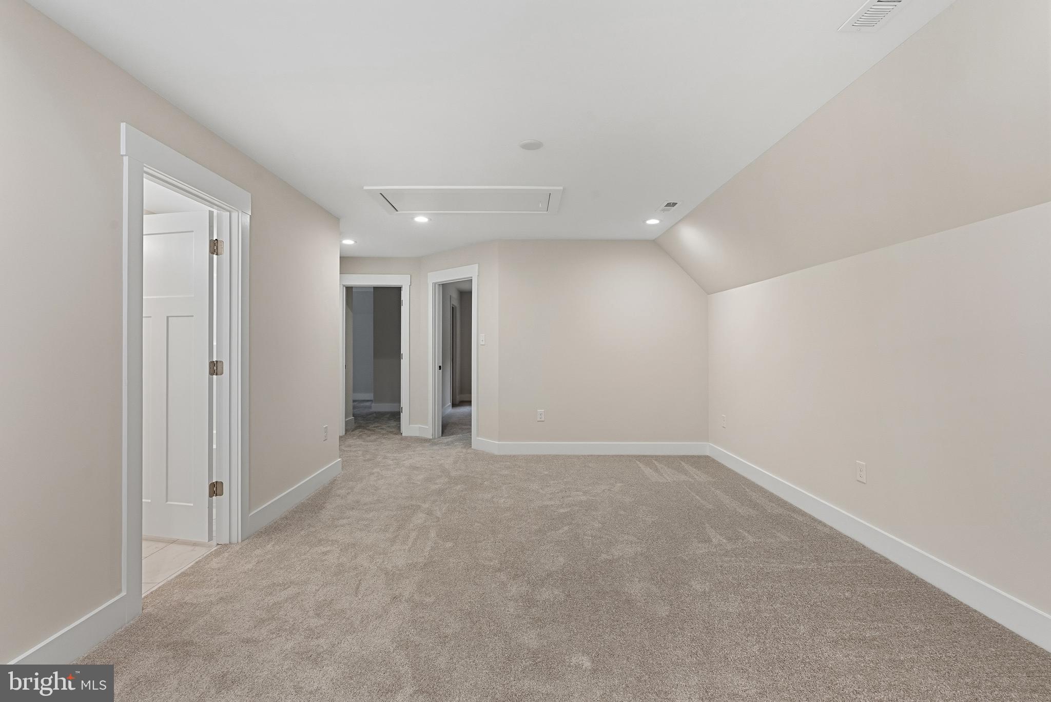 NOAHS LANDING - Residential