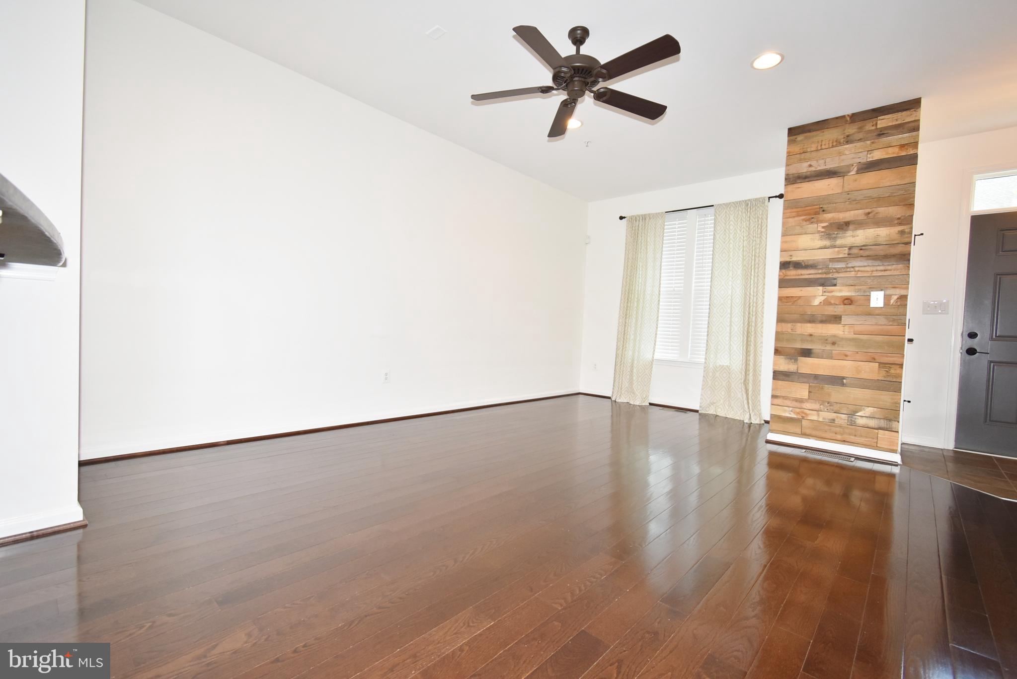 RAINCLIFFE - Residential Lease